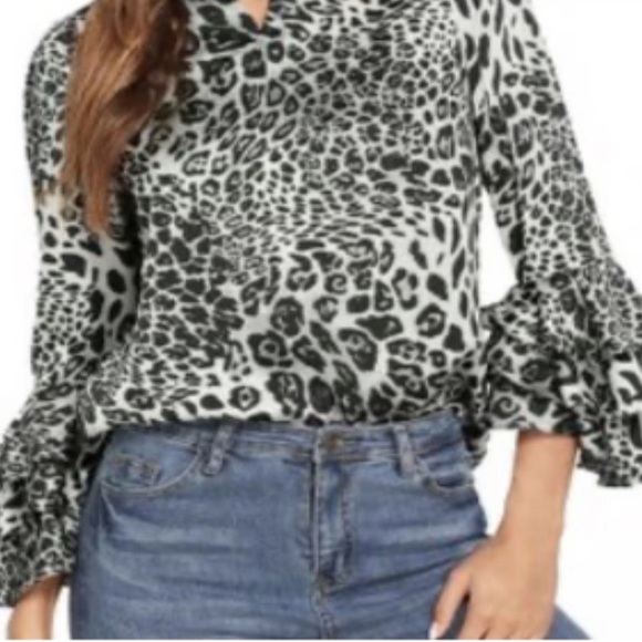 NWT Cupio Ruffle Poet Sleeve Snow Leopard Print Blouse Large - Picture 1 of 6